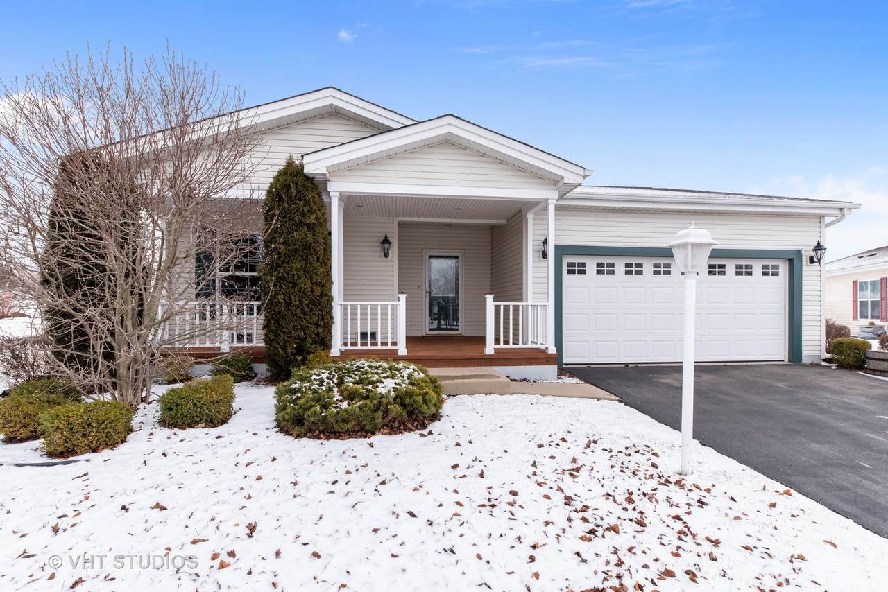 3014 Hunt Club Court - Photo 1