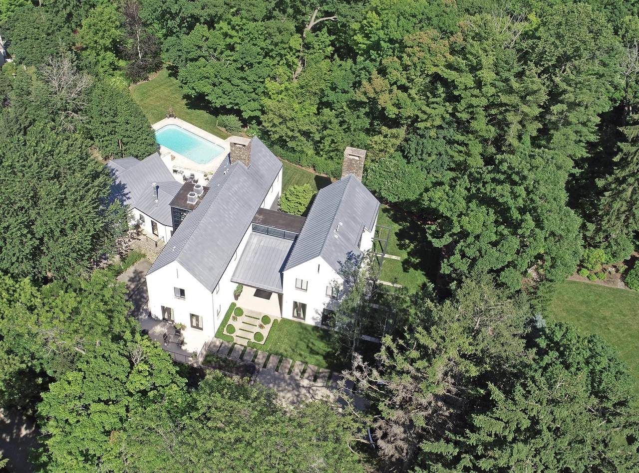 435 Thorne Lane - Photo 1