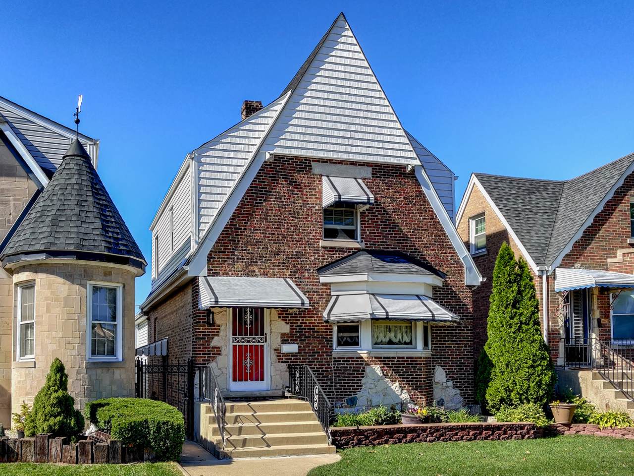 3622 Nordica Avenue - Photo 1