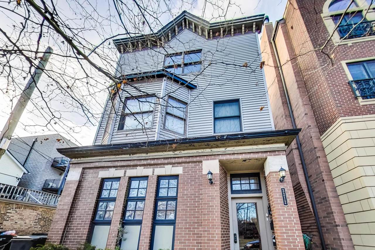 3212 Ravenswood Avenue - Photo 1