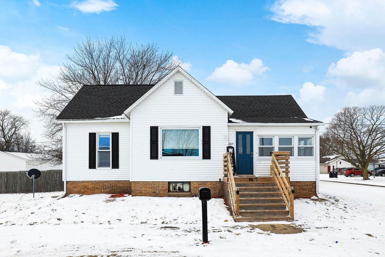 207 East Avenue - Photo 1