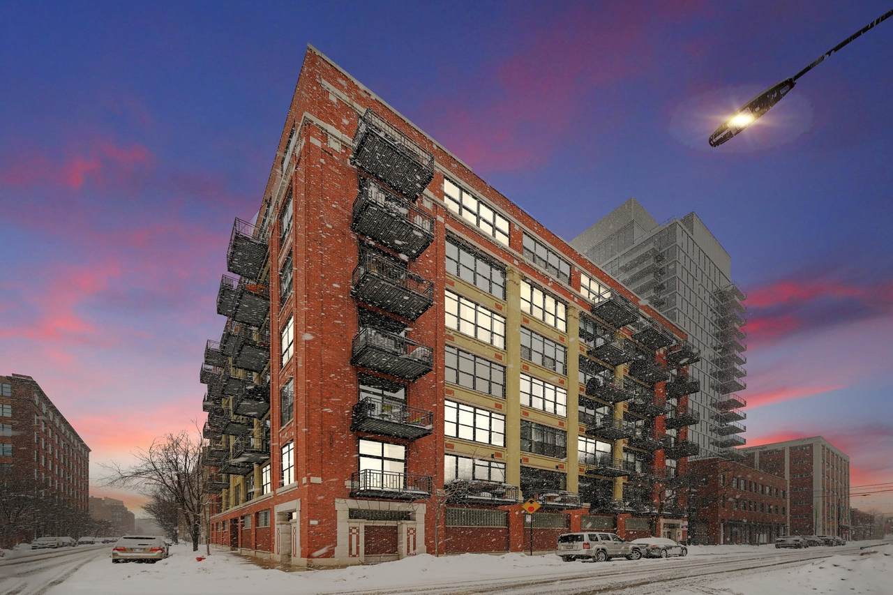 843 Adams Street - Photo 1