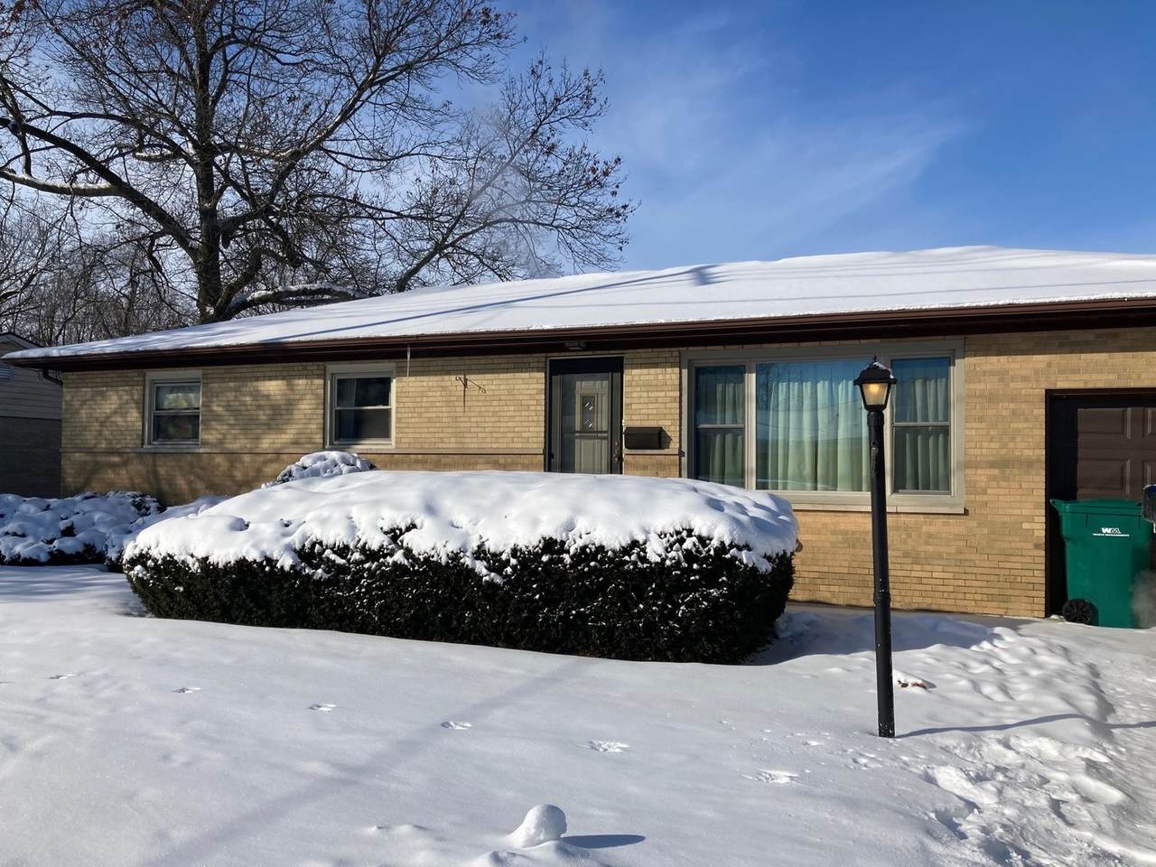 812 Lowden Road - Photo 1