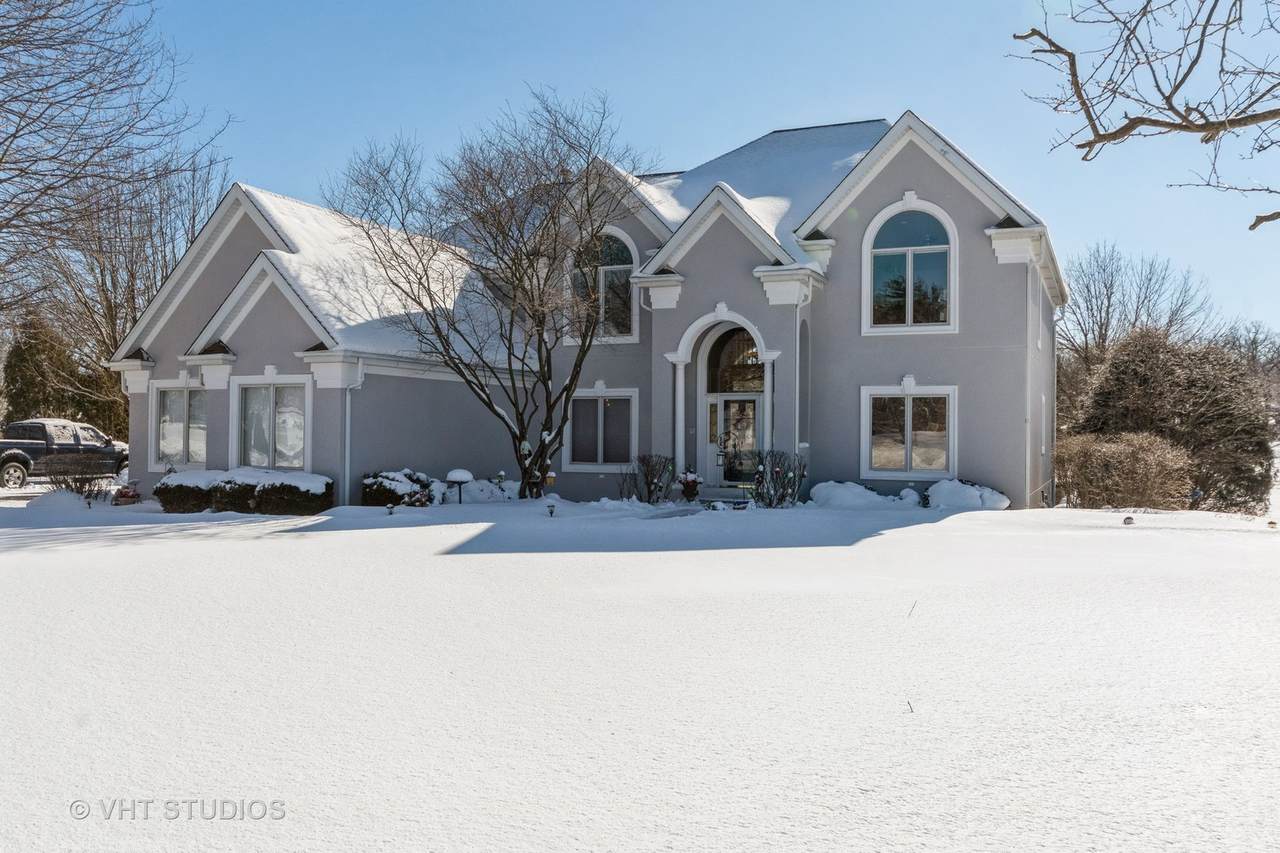43W735 Willow Creek Drive - Photo 1