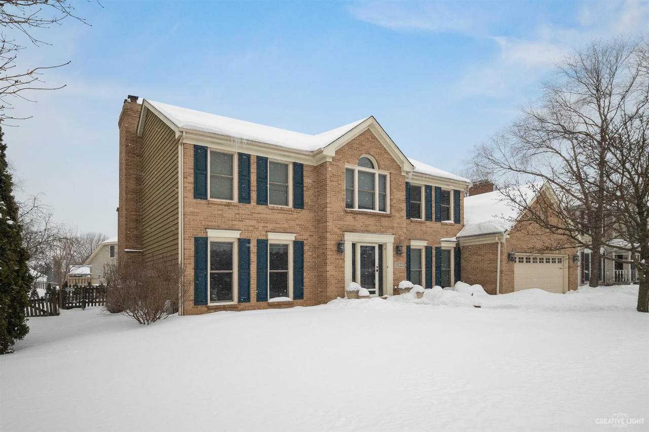 1N221 Redwing Drive - Photo 1