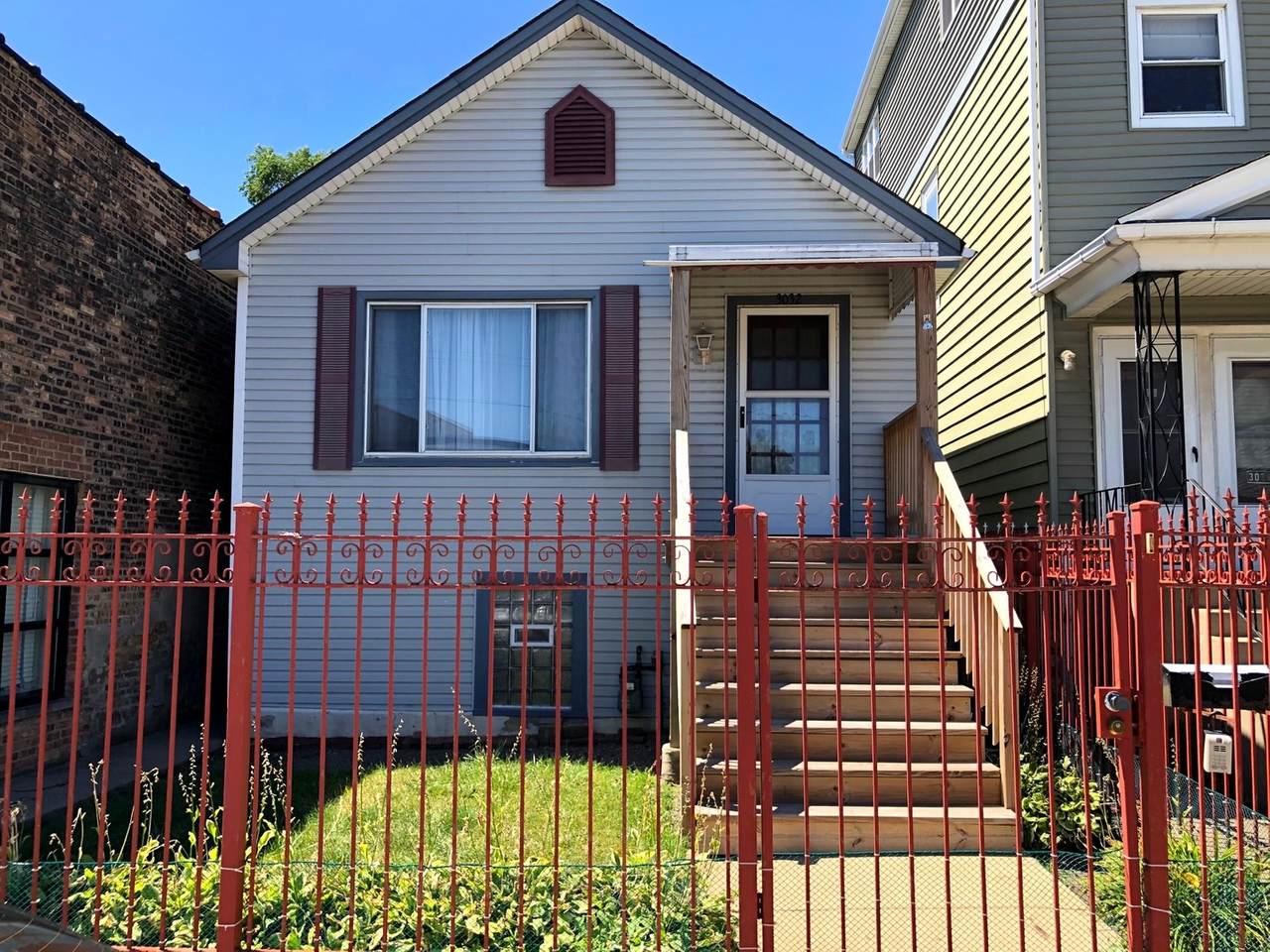 3032 Kedzie Avenue - Photo 1