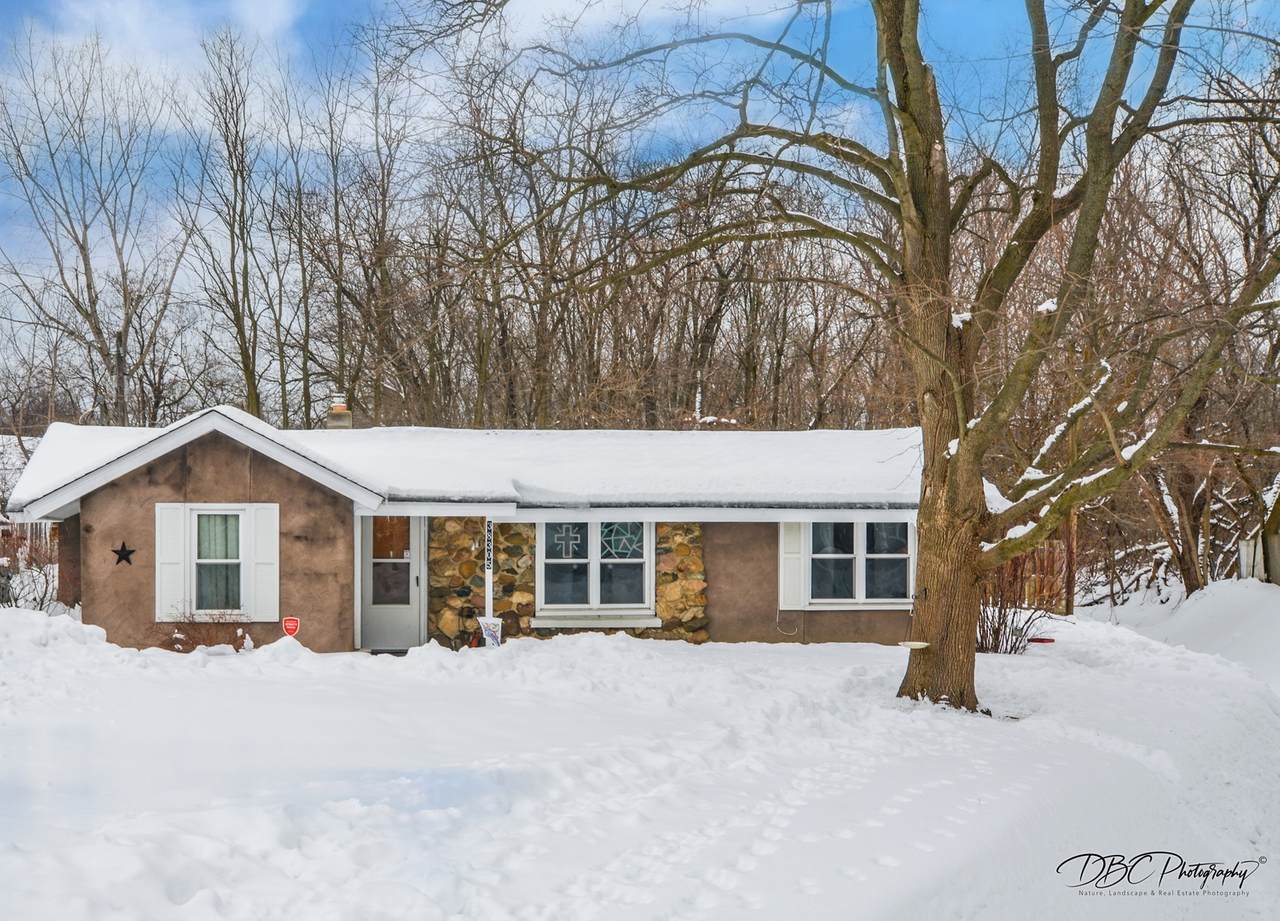 38305 Wilson Avenue - Photo 1