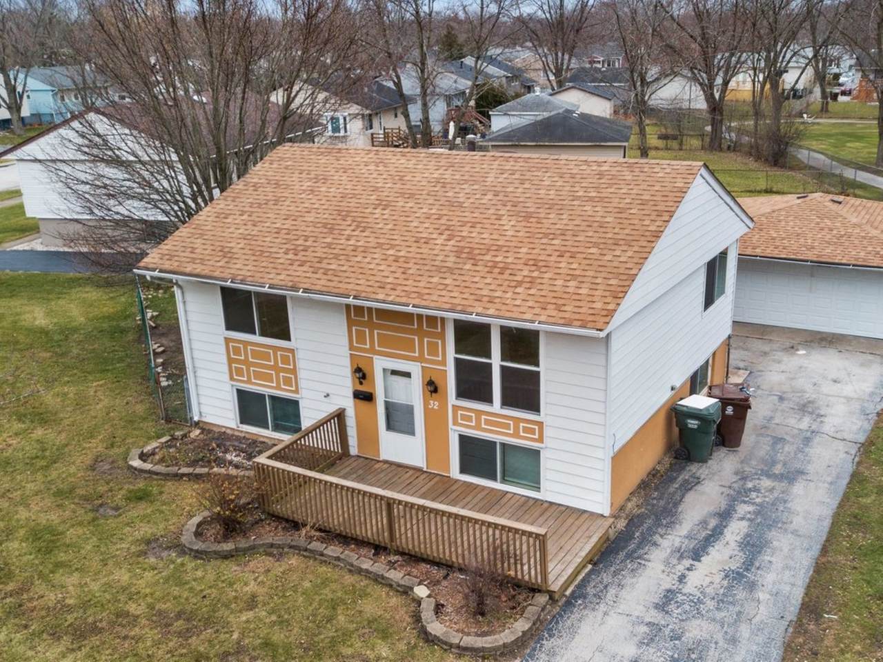 32 Chestnut Lane - Photo 1