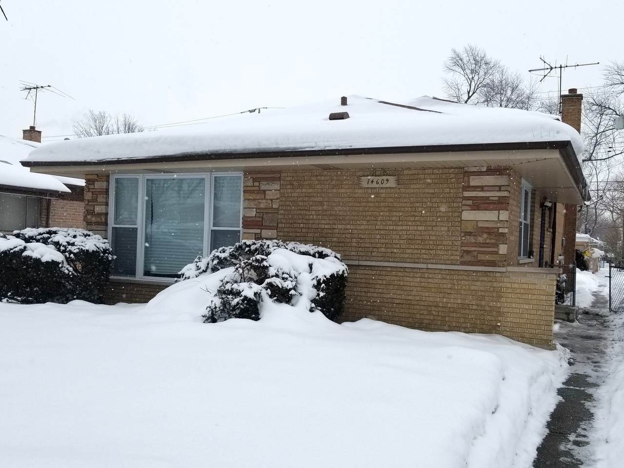 14609 Kimbark Avenue - Photo 1