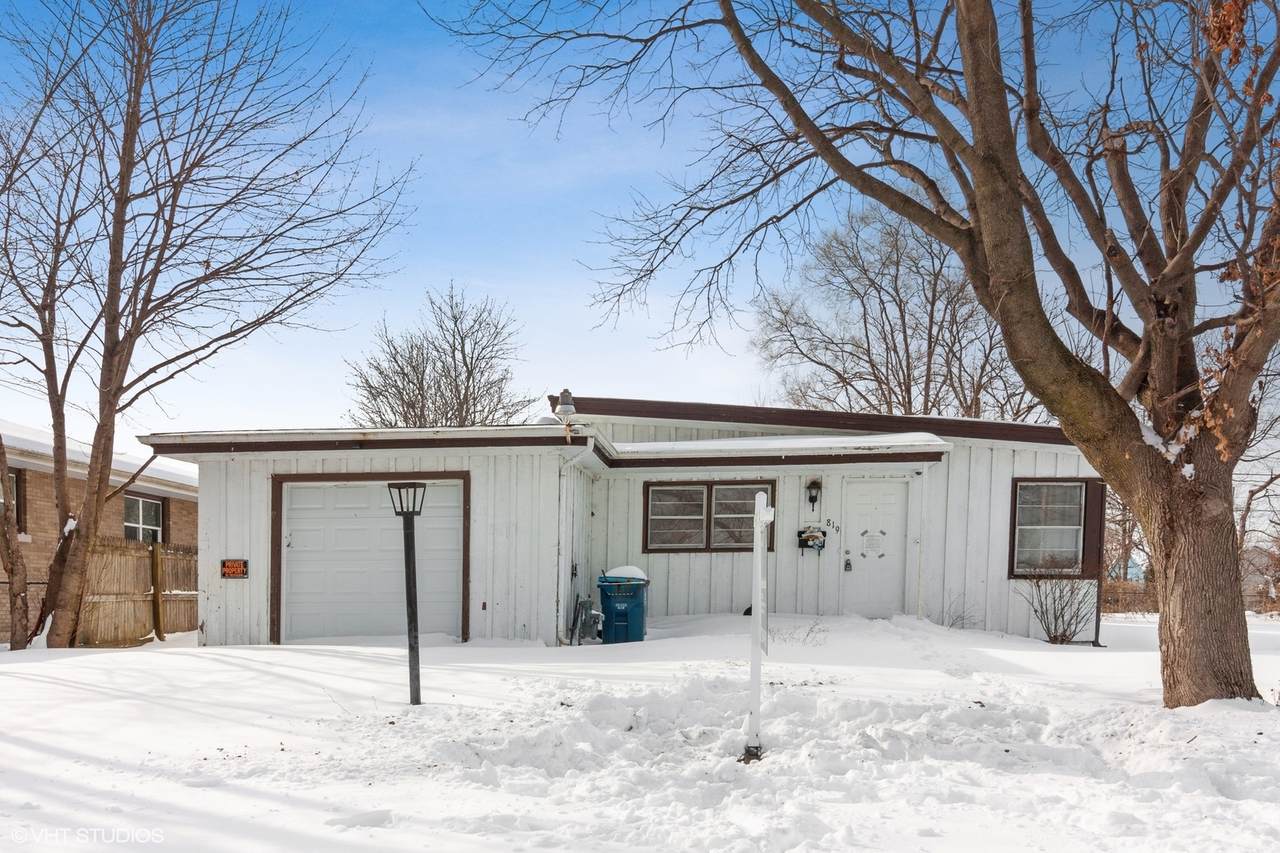 819 Gates Street - Photo 1