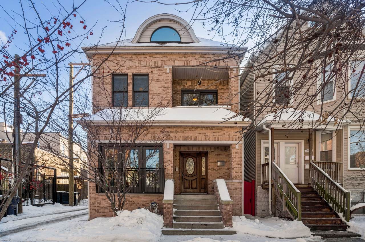 2415 Belle Plaine Avenue - Photo 1