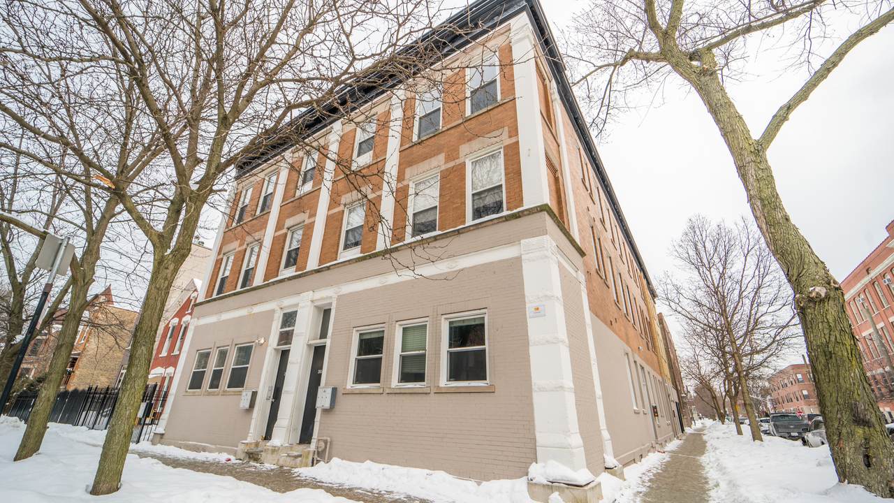 1019 Washtenaw Avenue - Photo 1