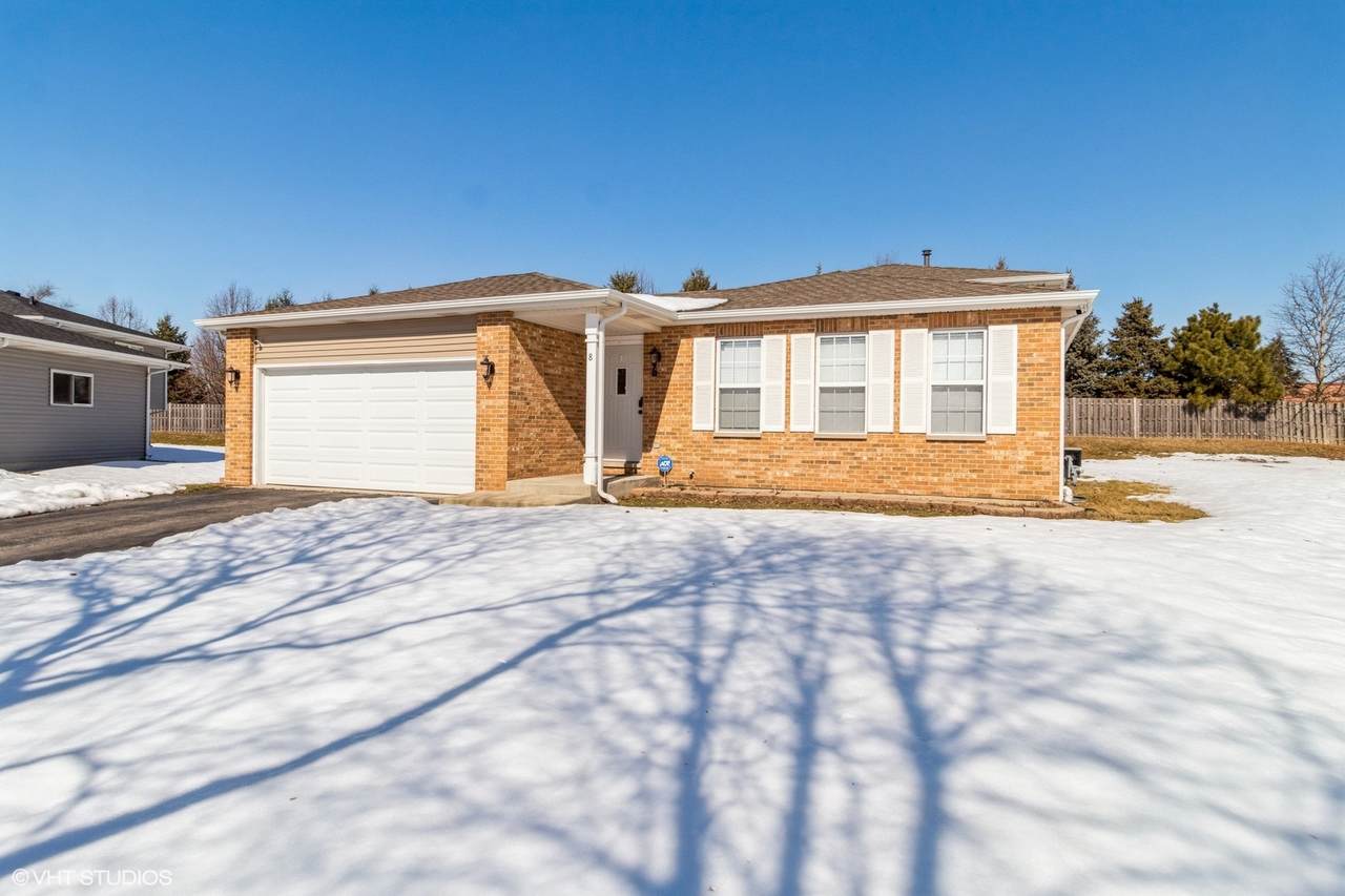 8 Caribou Court - Photo 1
