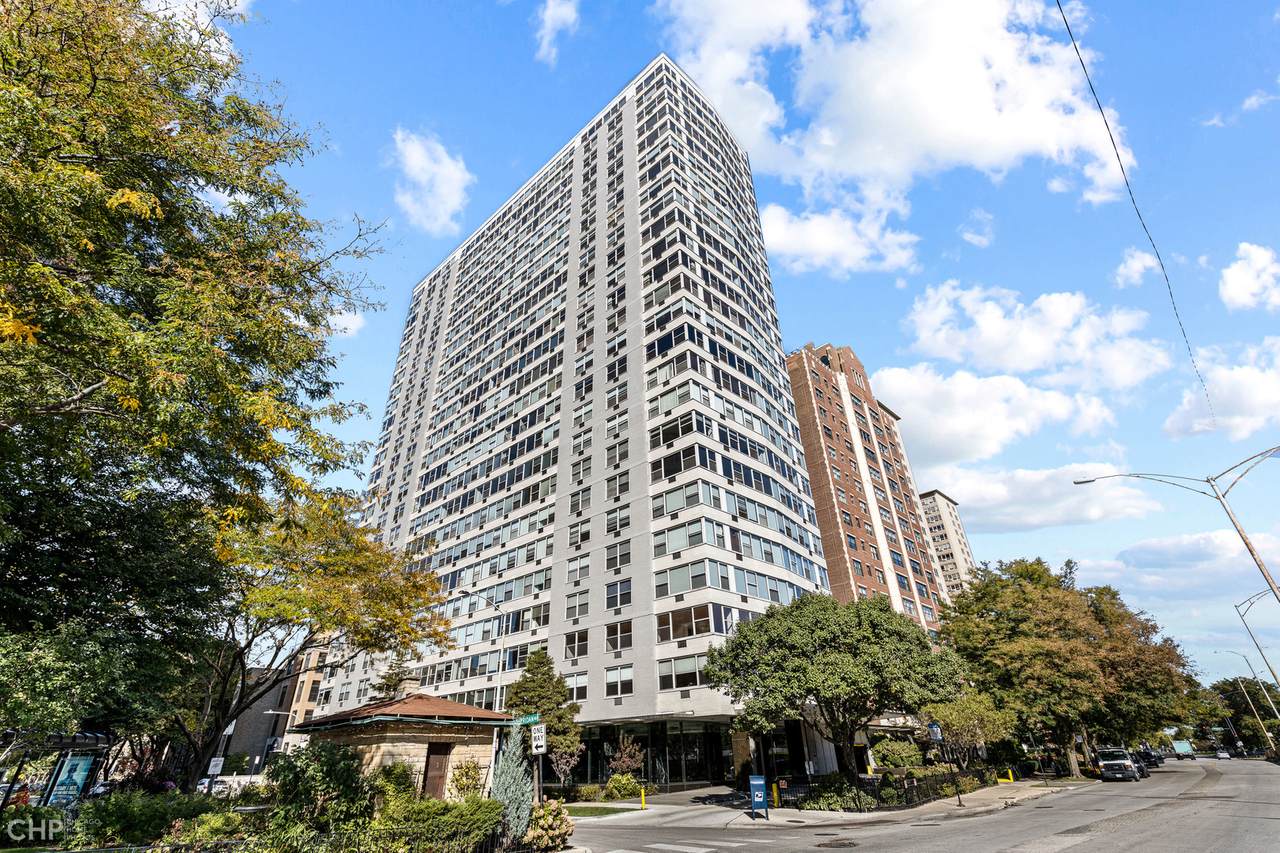 3900 Lake Shore Drive - Photo 1