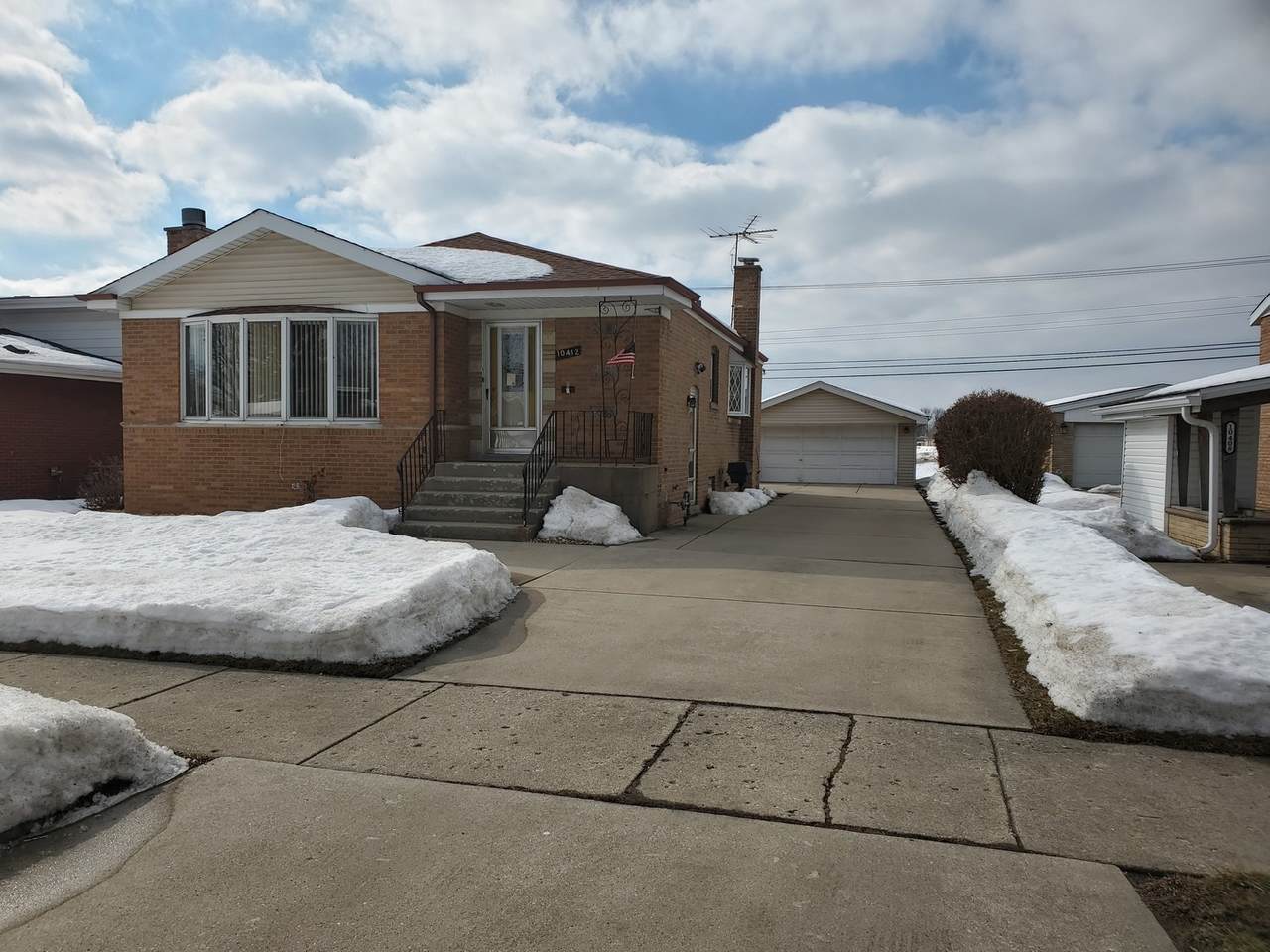 10412 Laramie Avenue - Photo 1