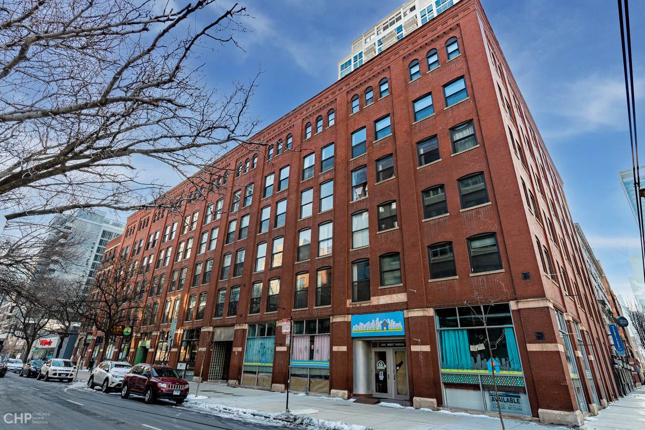 225 Huron Street - Photo 1