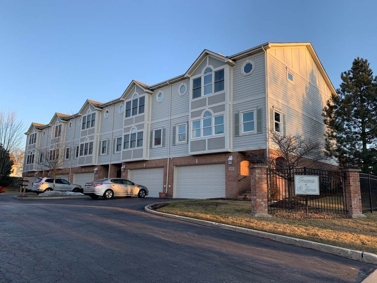 767 Kristen Court - Photo 1