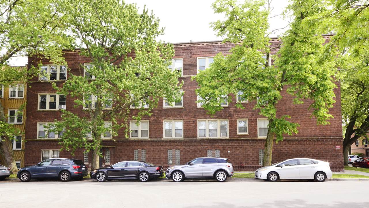 1943 Chase Avenue - Photo 1