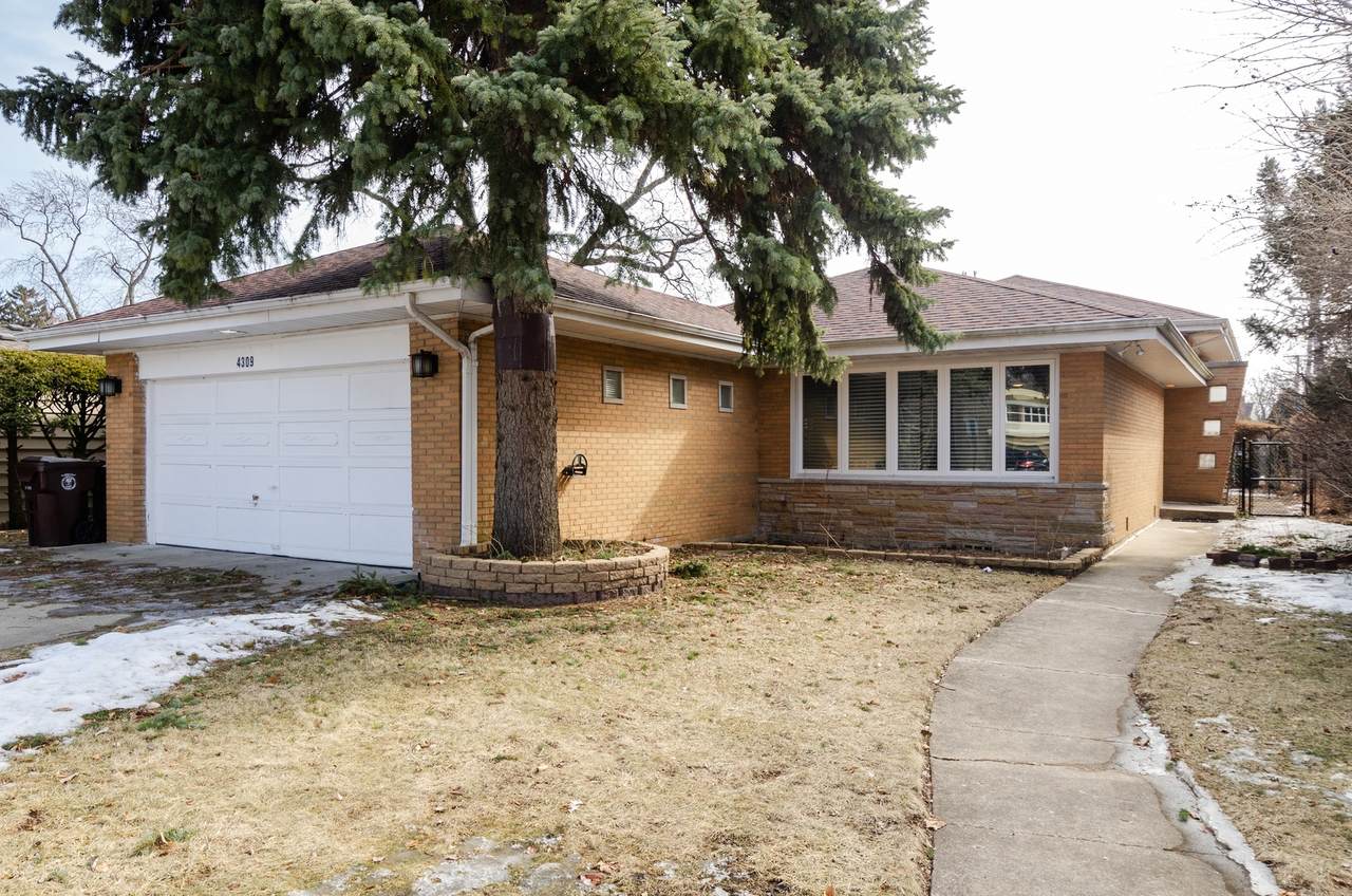 4309 Davis Street - Photo 1