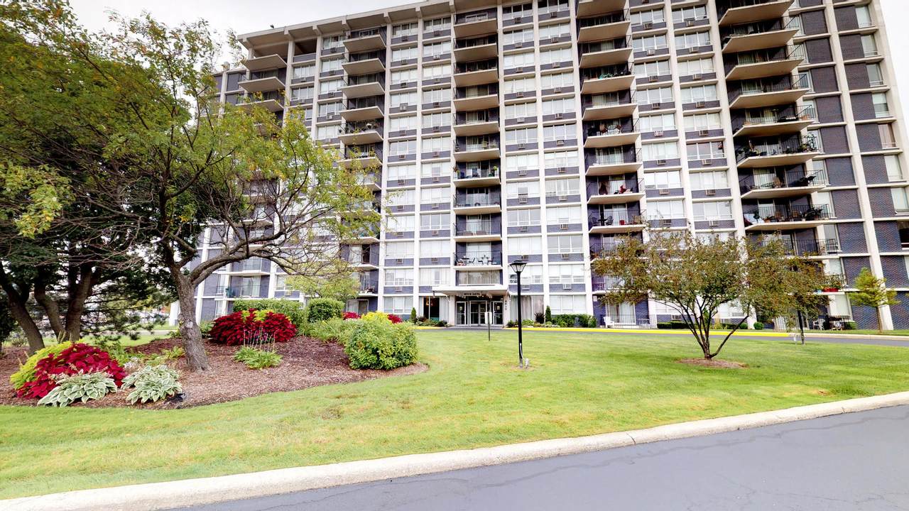8815 Golf Road - Photo 1
