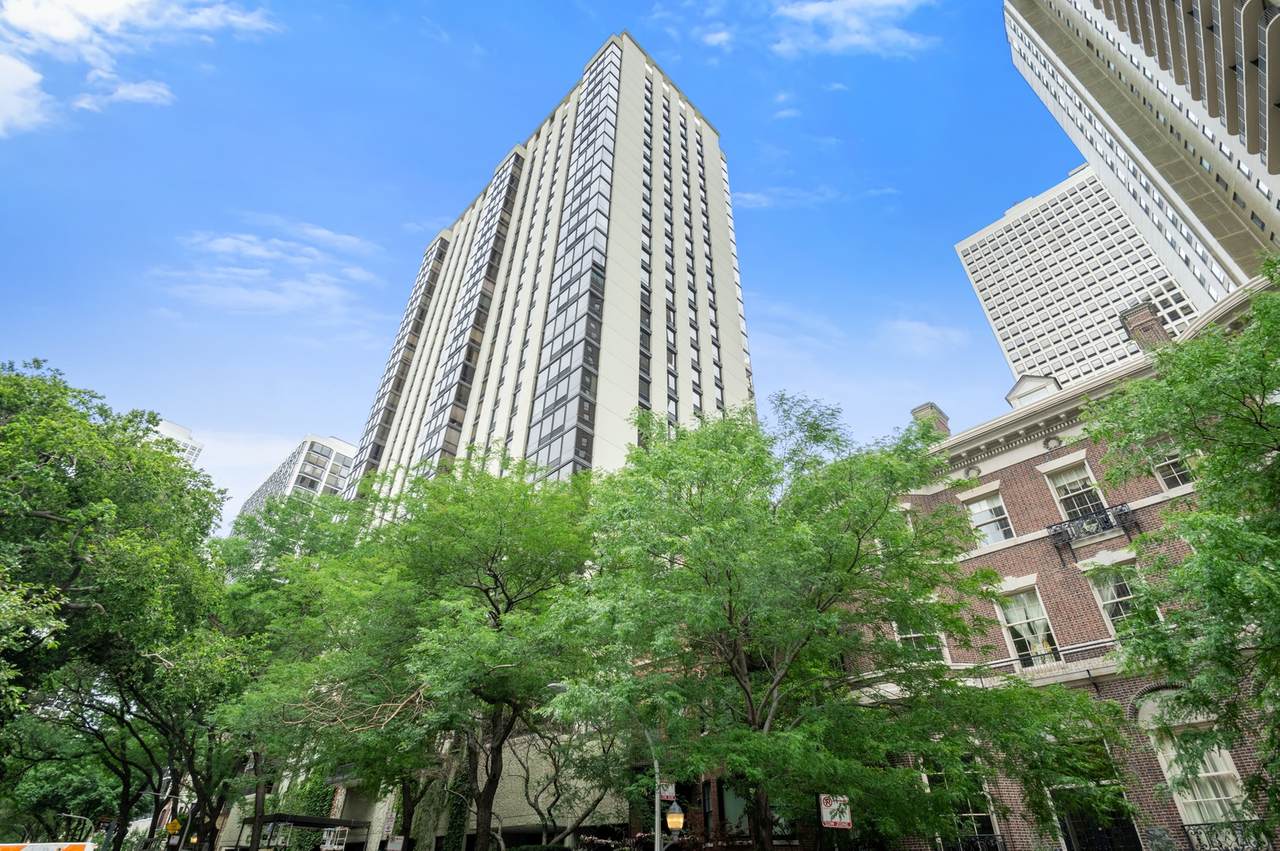 100 Bellevue Place - Photo 1