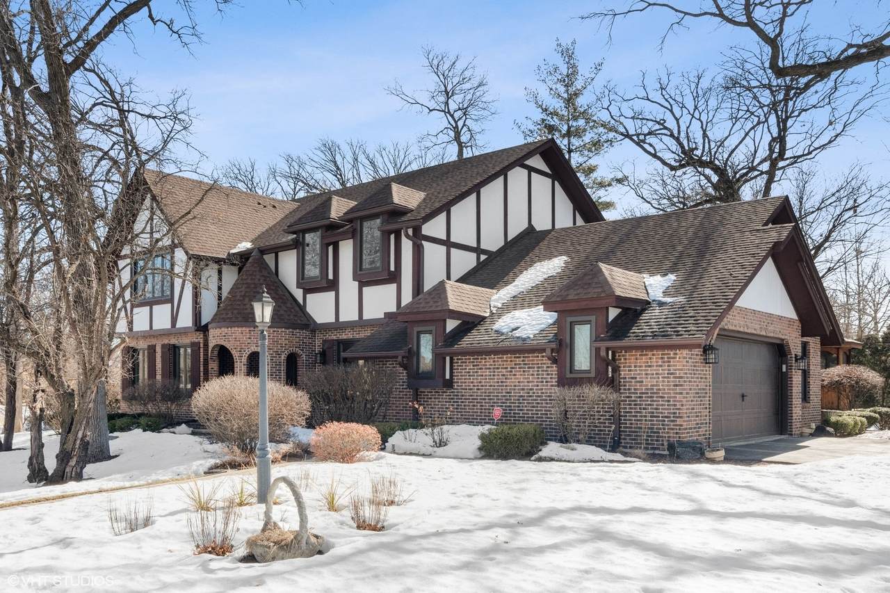 601 Lakewood Court - Photo 1
