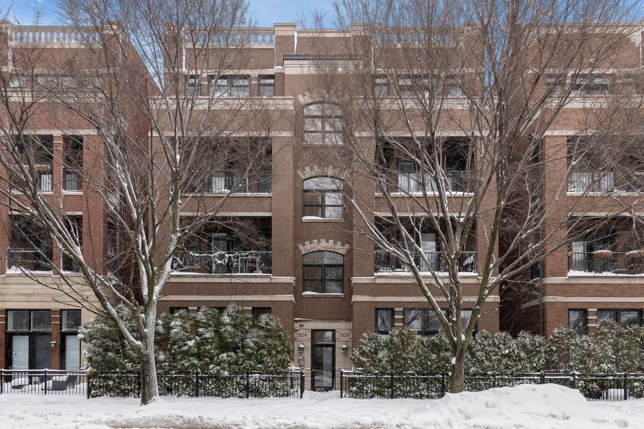 3024 Sheffield Avenue - Photo 1