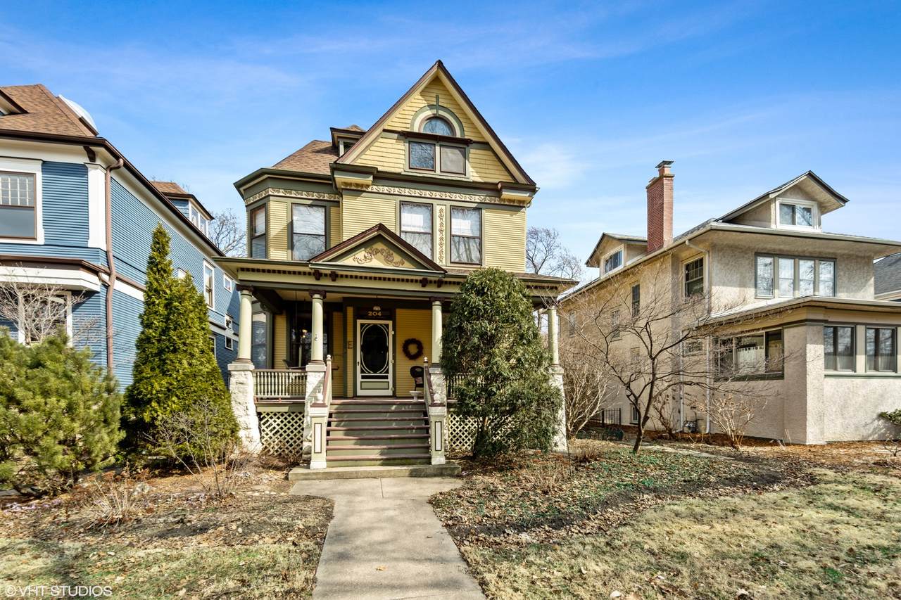 204 Harvey Avenue - Photo 1