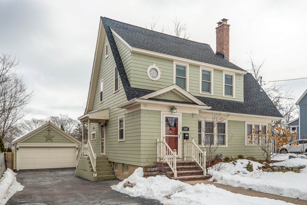 320 Pleasant Street - Photo 1