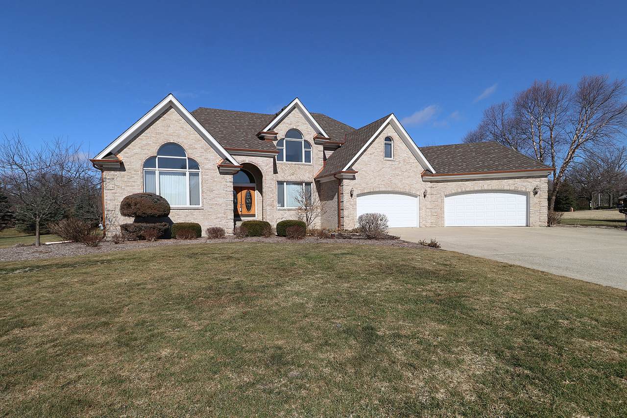 5 Fox Hill Court - Photo 1