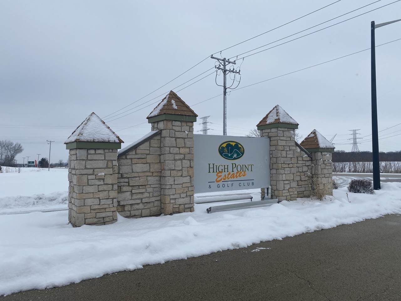 225 Fairway Drive - Photo 1