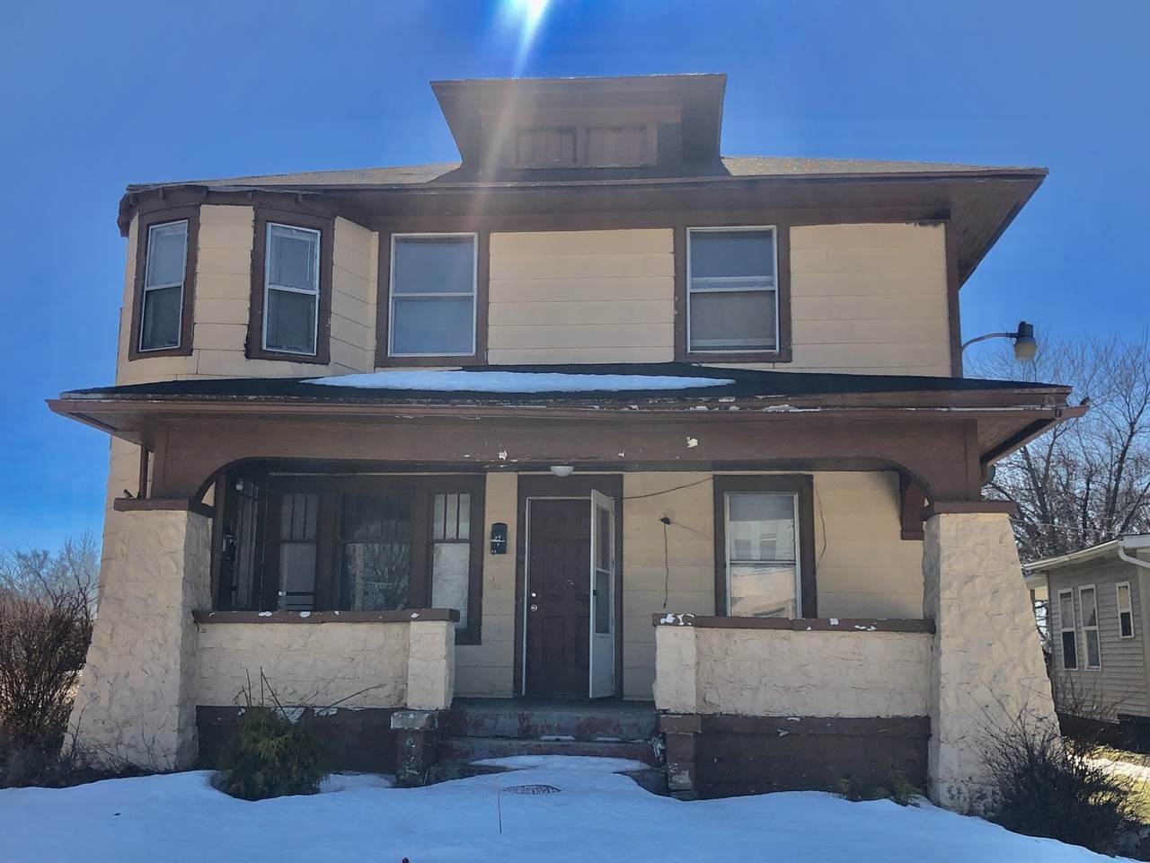 1458 Elgin Avenue - Photo 1