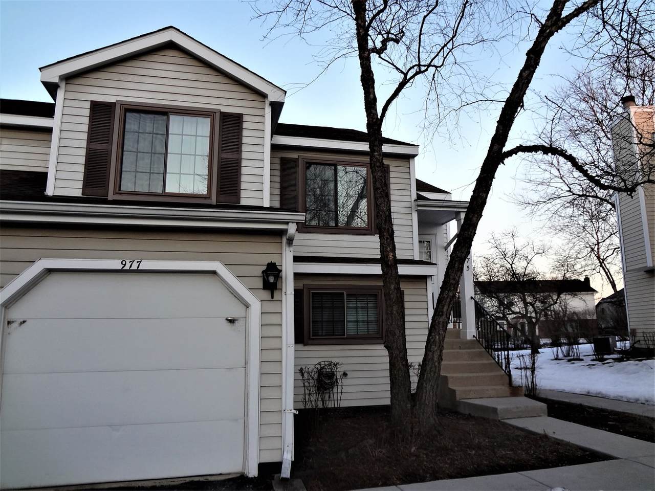 975 Westchester Circle - Photo 1