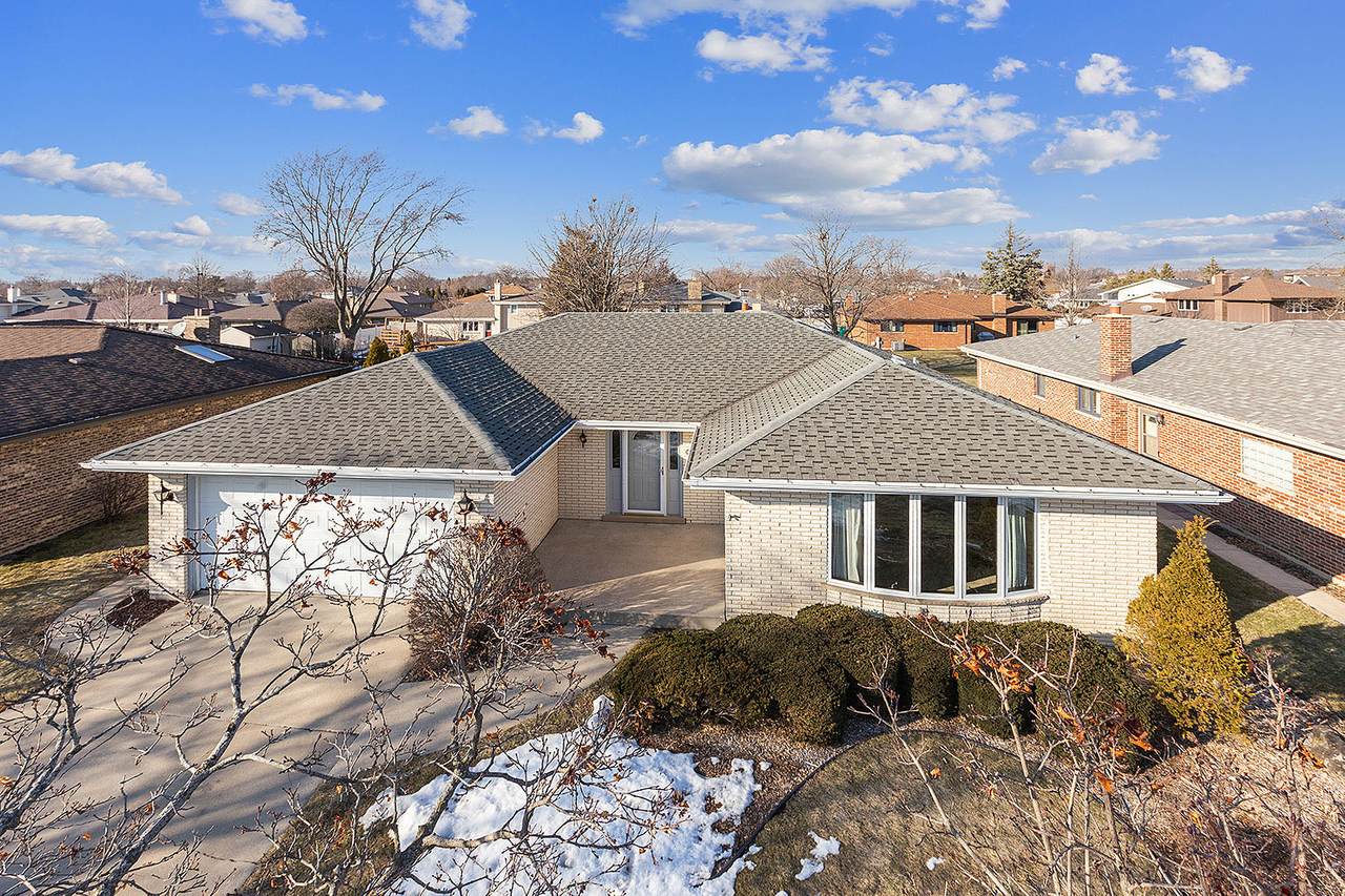 7600 Hemlock Drive - Photo 1