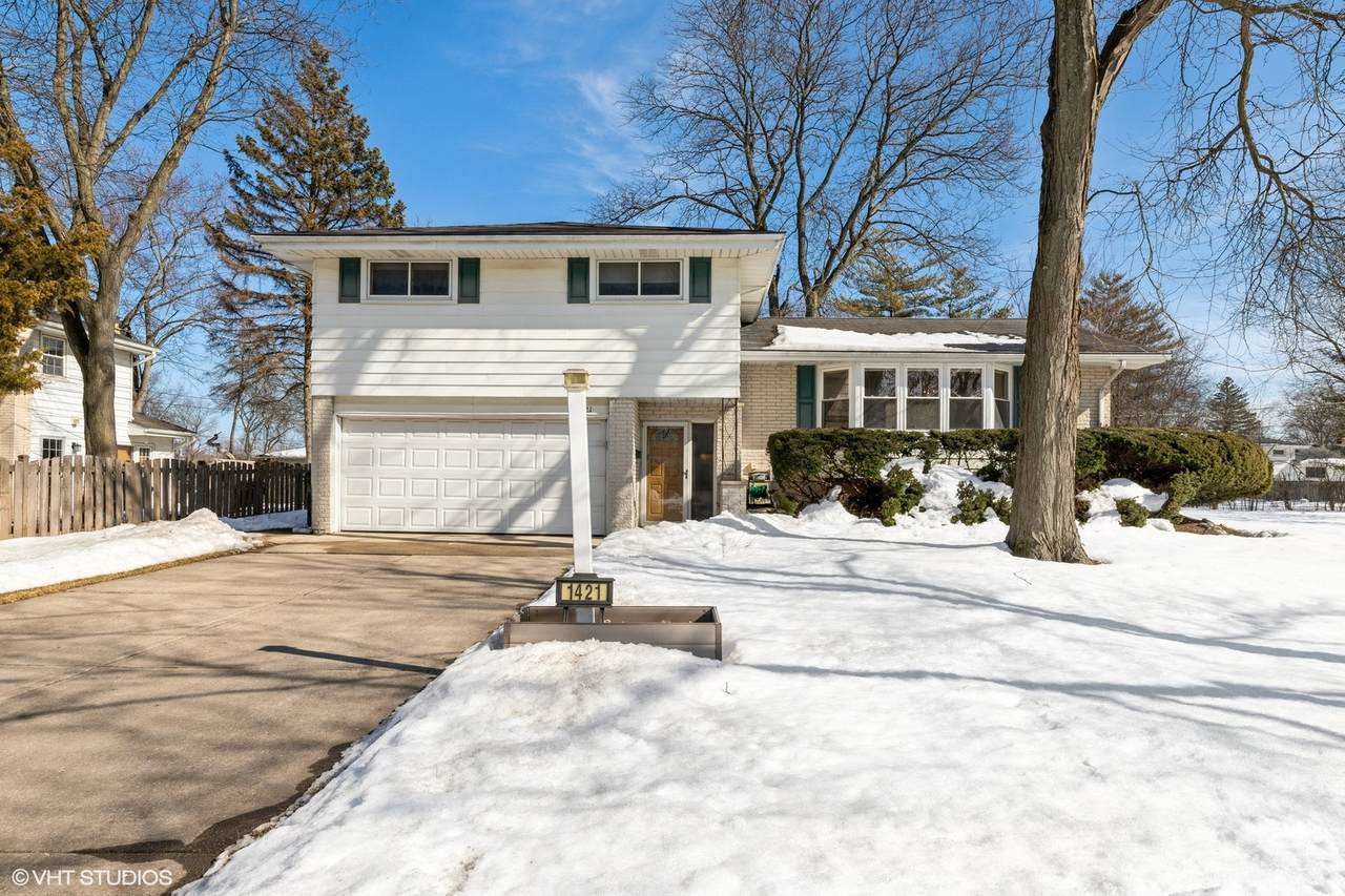 1421 Executive Lane - Photo 1