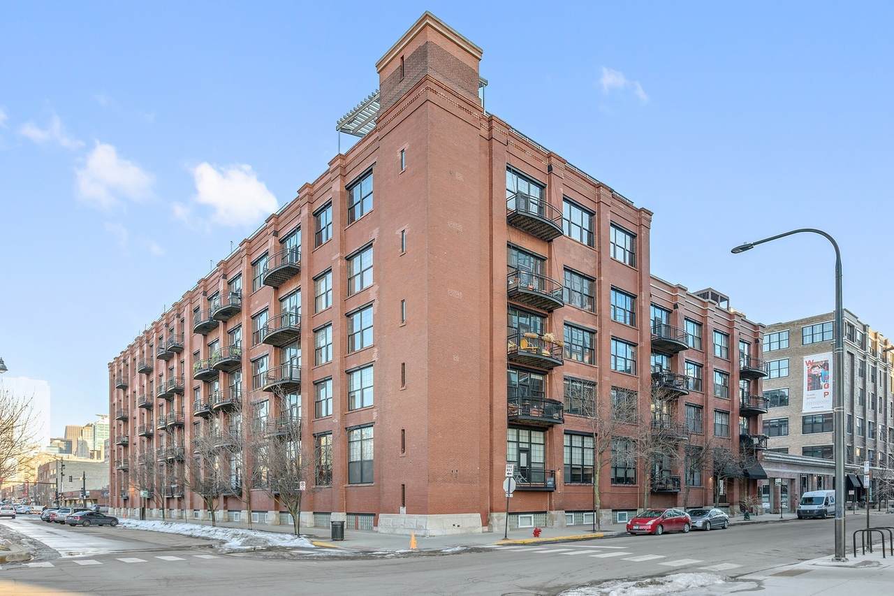 1000 Washington Boulevard - Photo 1