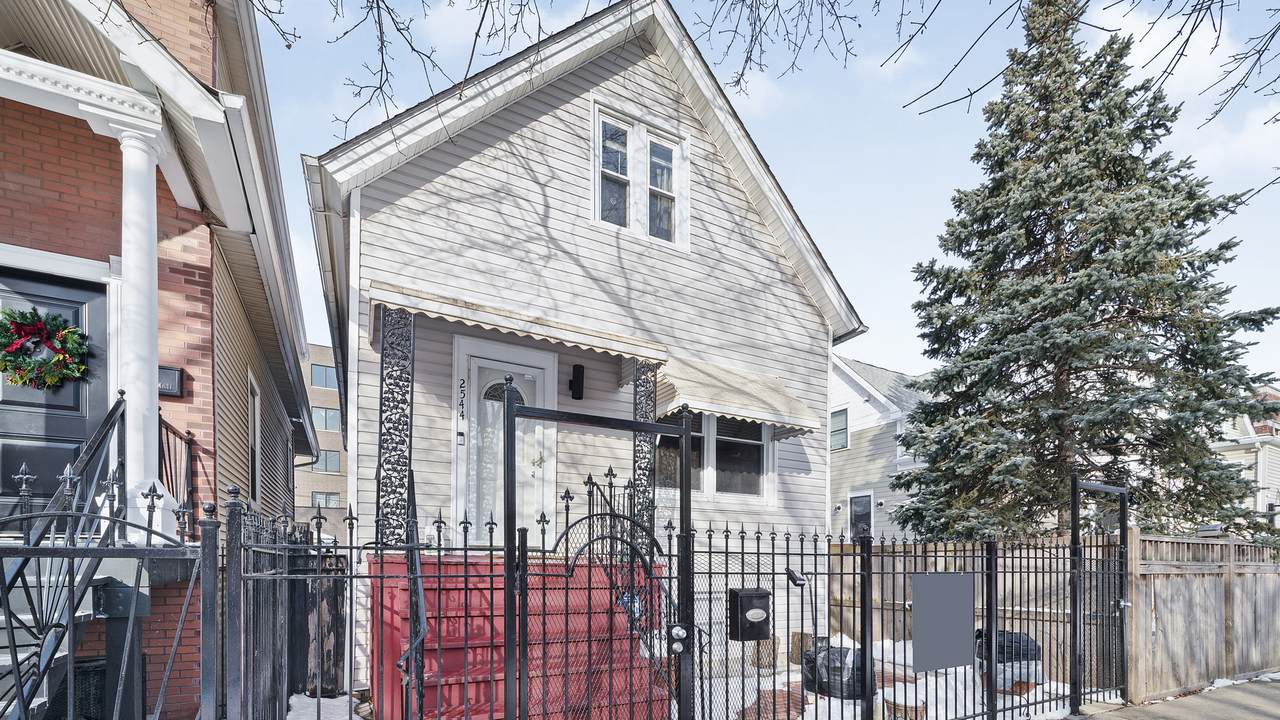 2544 Medill Avenue - Photo 1