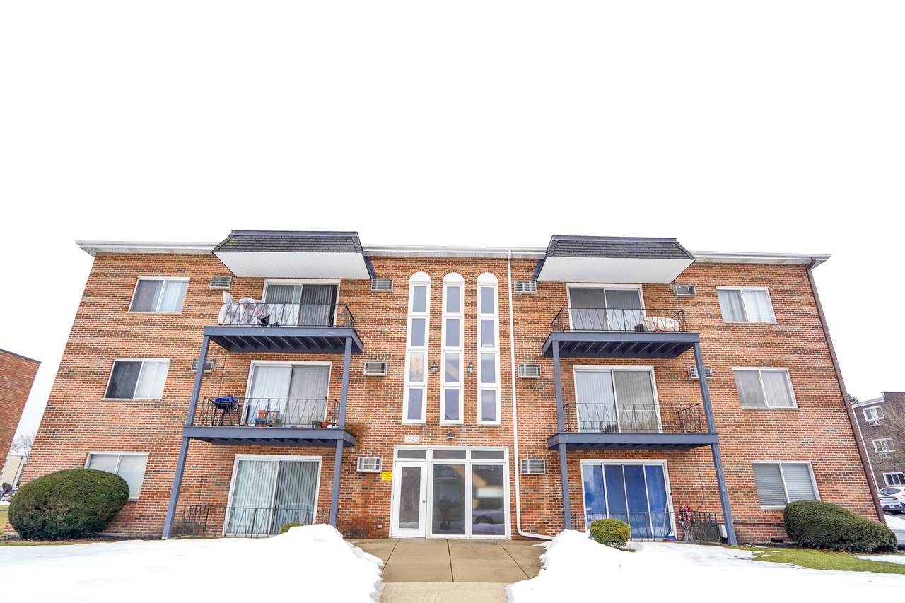 5727 128th Street - Photo 1