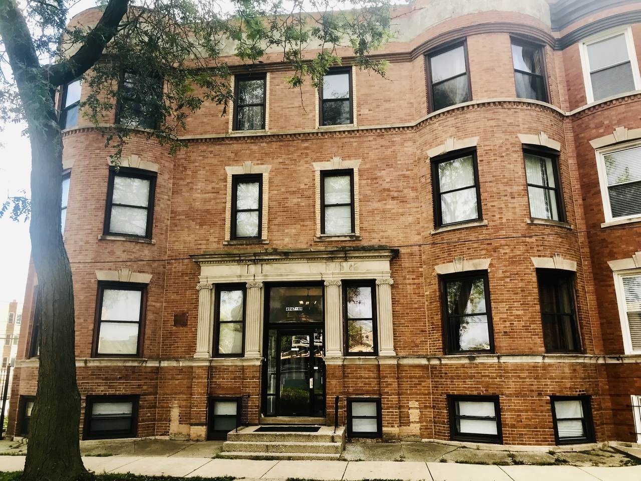 4949 Calumet Avenue - Photo 1
