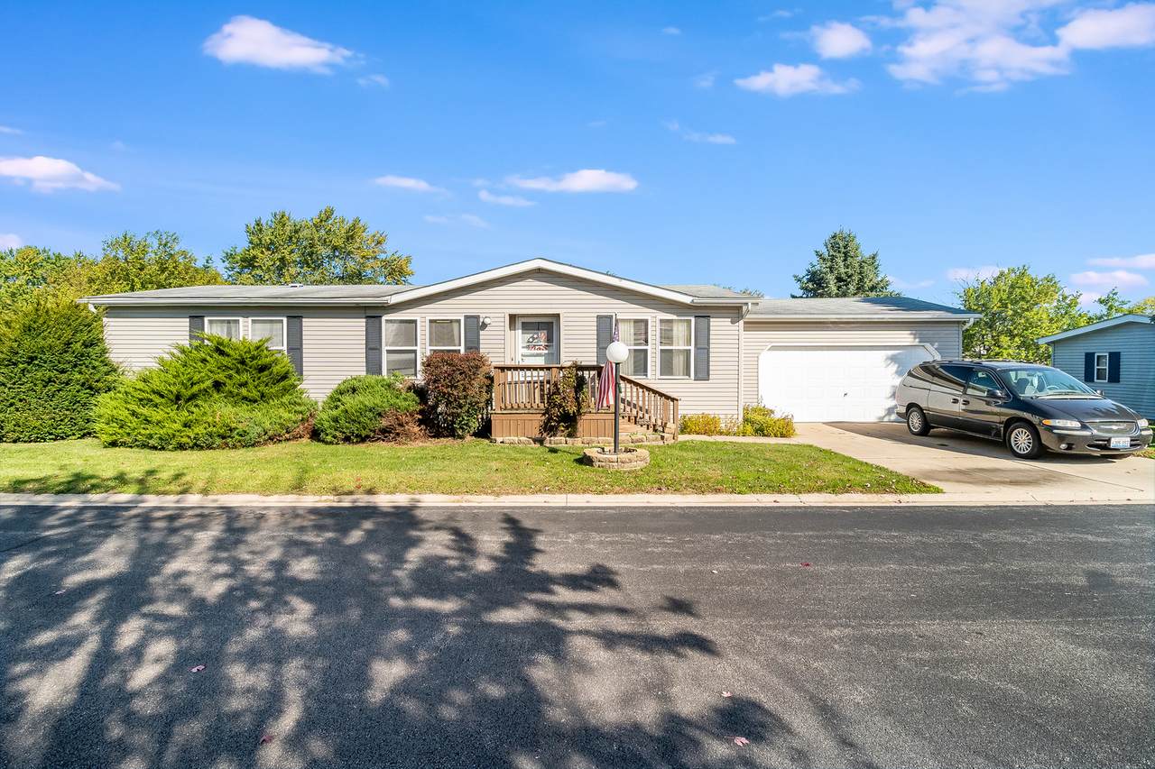 112 Cardinal Lane - Photo 1