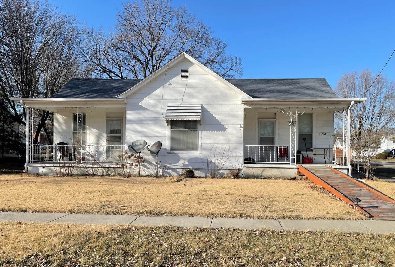 207 Green Street - Photo 1