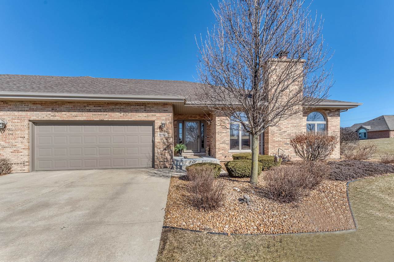 8942 Raintree Lane - Photo 1