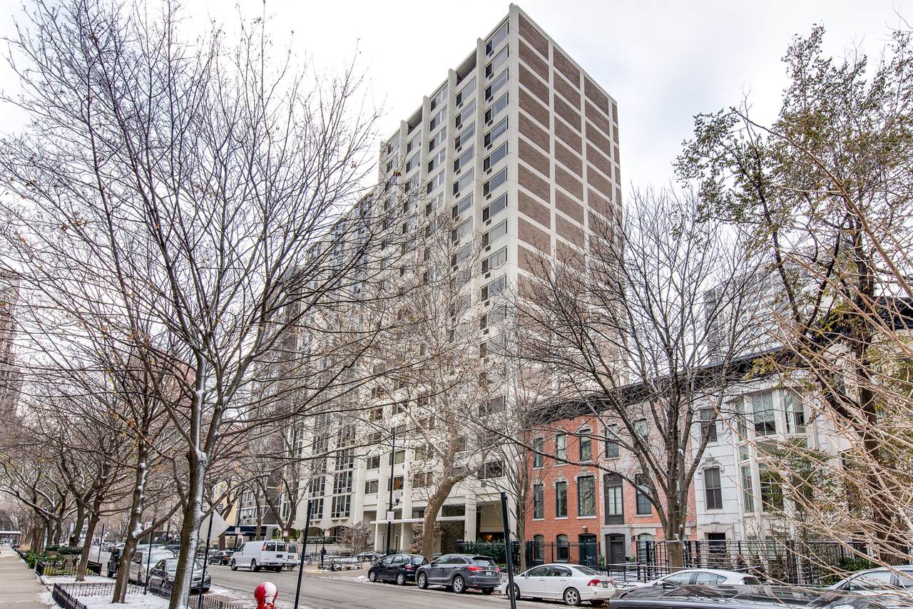 1344 Dearborn Street - Photo 1