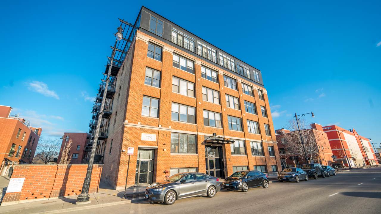 2911 Western Avenue - Photo 1