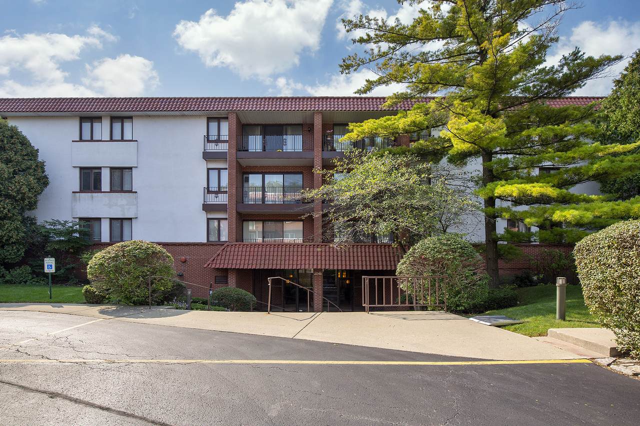 2046 Saint Johns Avenue - Photo 1