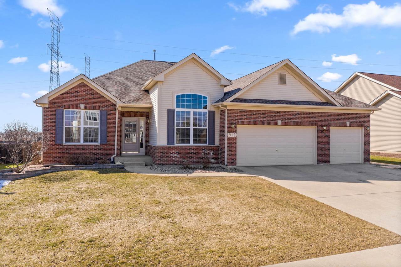 915 Willow Lane - Photo 1