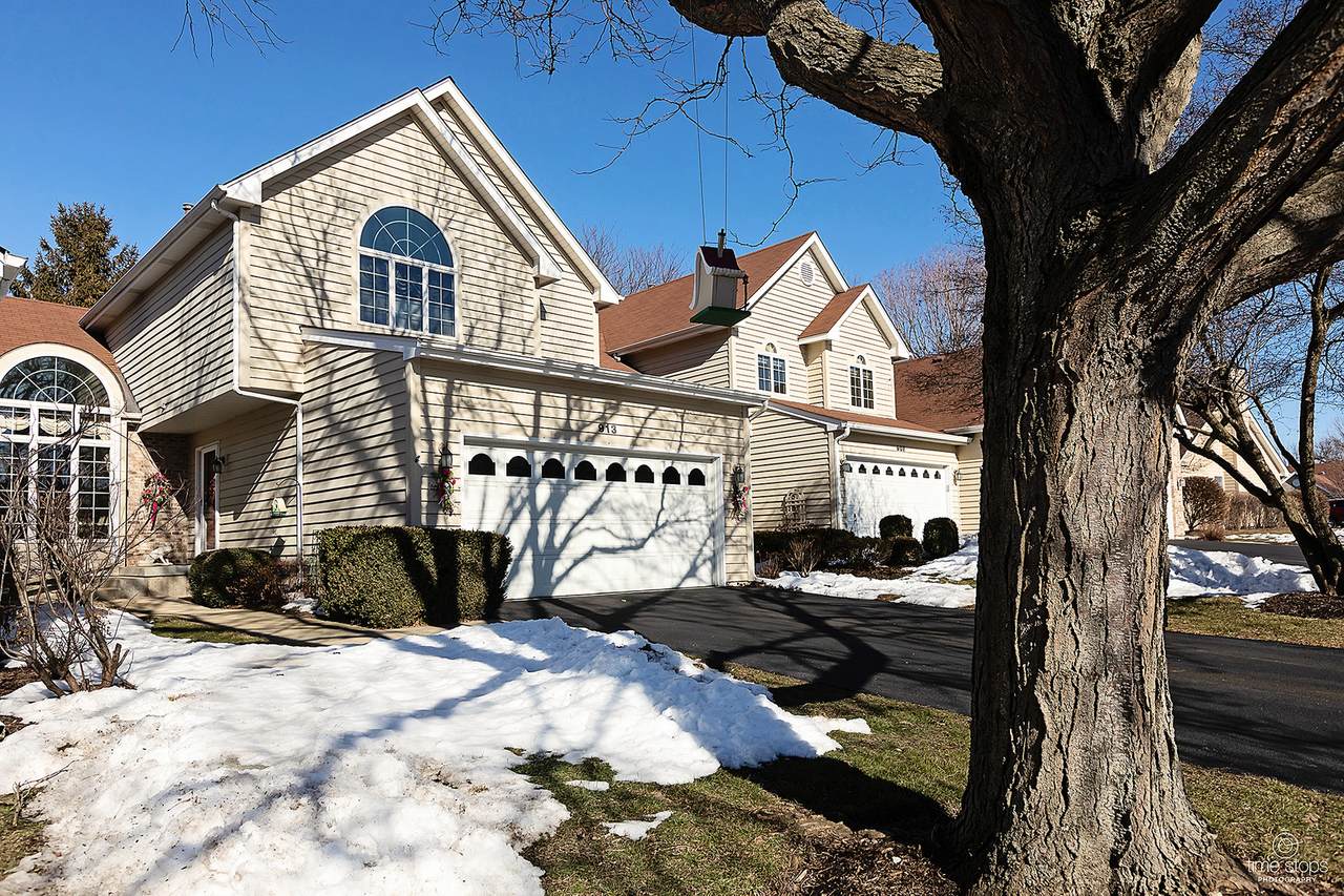 913 Gosselin Circle - Photo 1