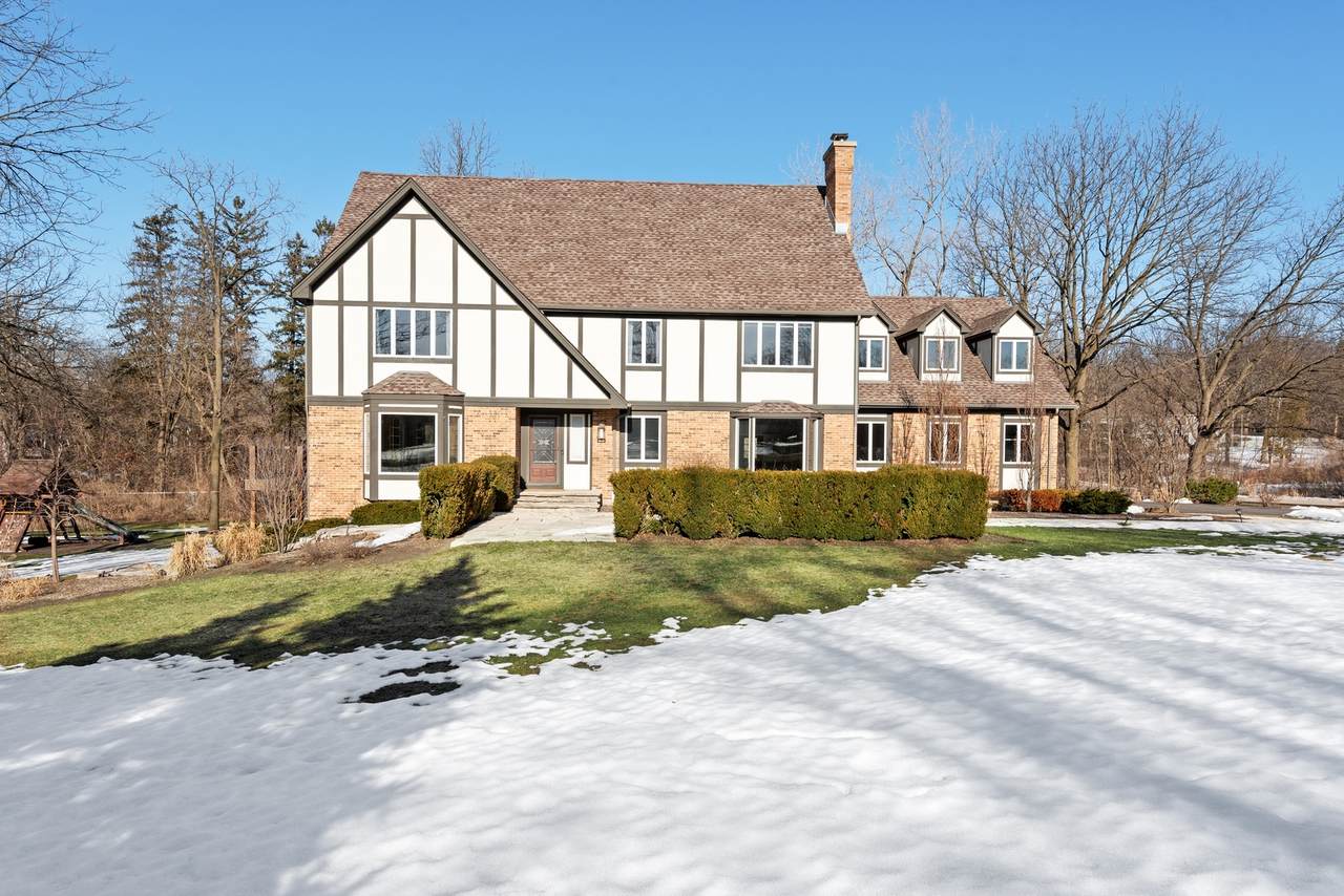 21080 Highwood Road - Photo 1