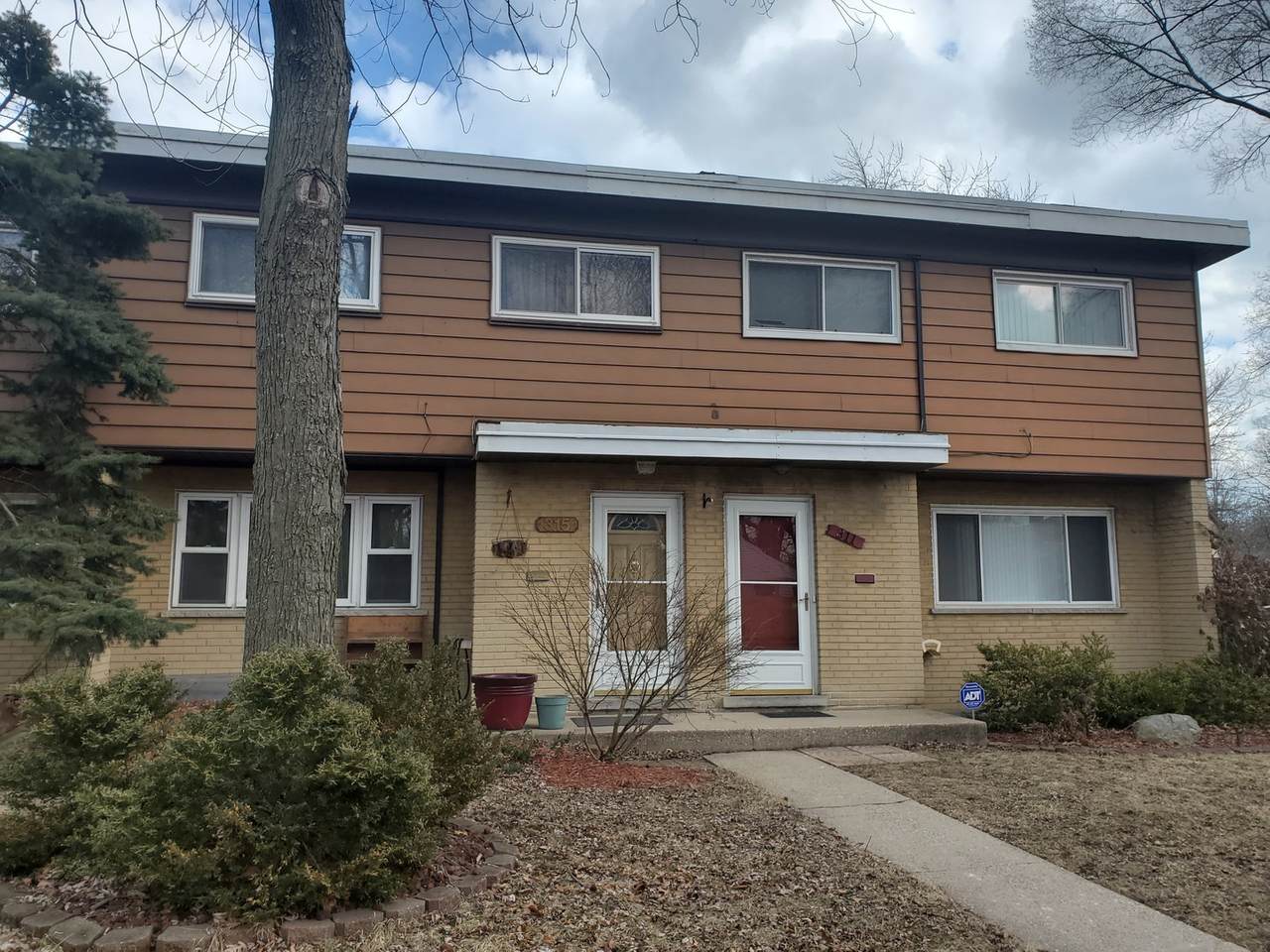315 Asbury Avenue - Photo 1