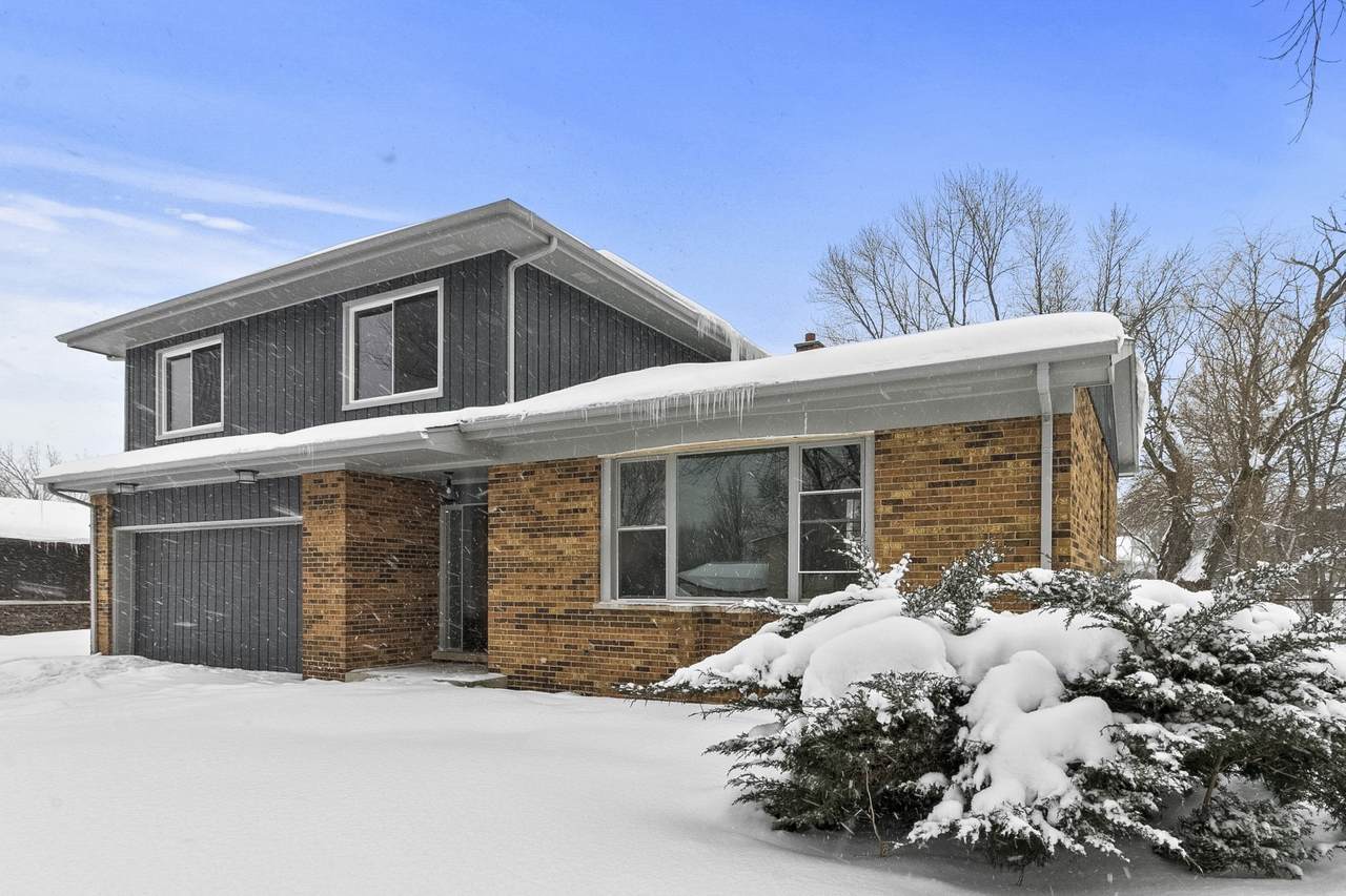 2838 Alexander Crescent - Photo 1